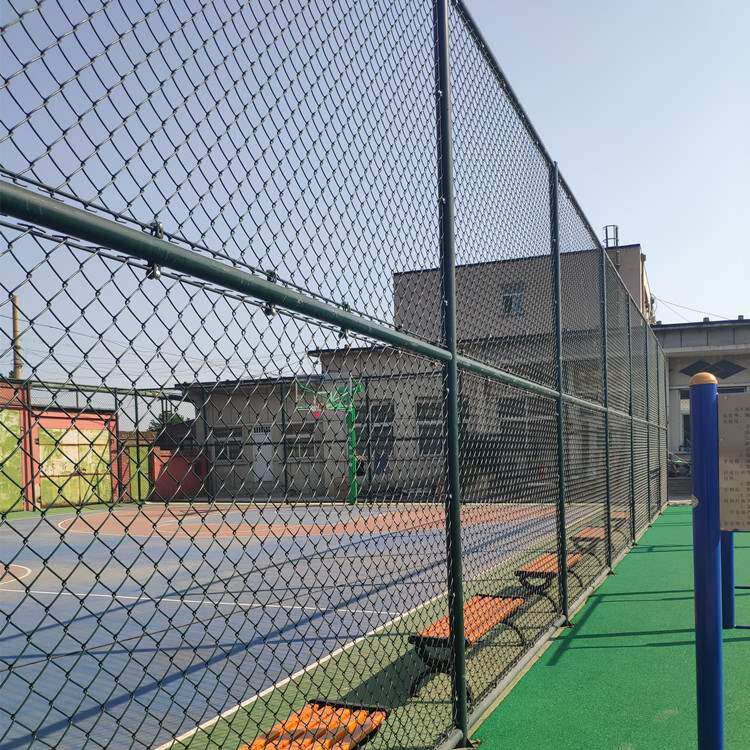 骏宝球场围栏体育场铁丝网足球围网勾花网高尔夫篮球场护栏网