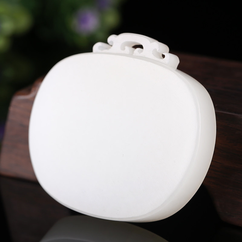 【羊脂玉结构过灯】和田玉羊脂玉 平安无事牌挂件 54.827克