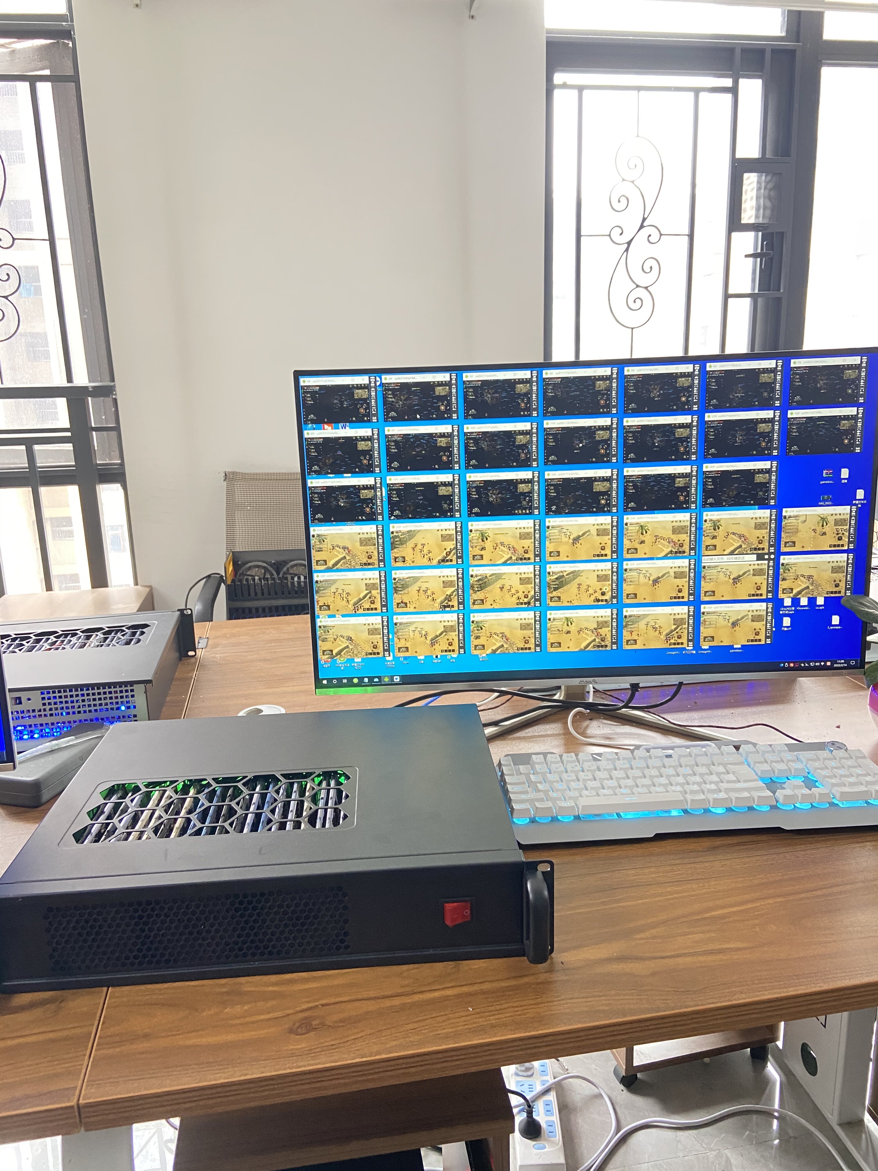 手机群控主板工作室设备手游游戏板砖多台一体20口投屏独立供电