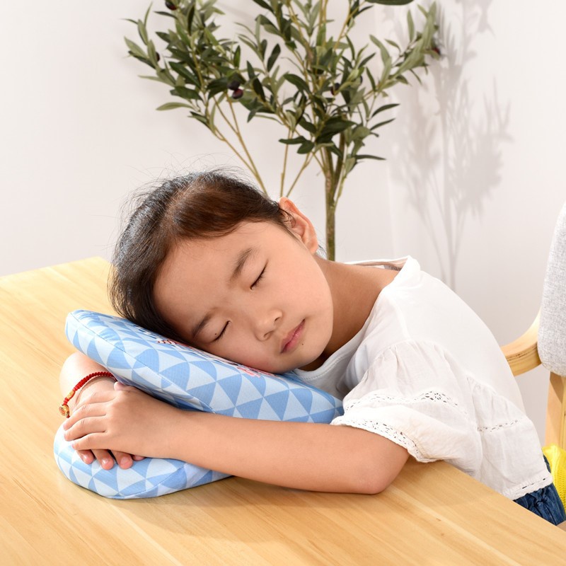 抱枕午睡午儿学生觉睡趴趴枕头神d器休童趴枕趴睡办公室办公睡