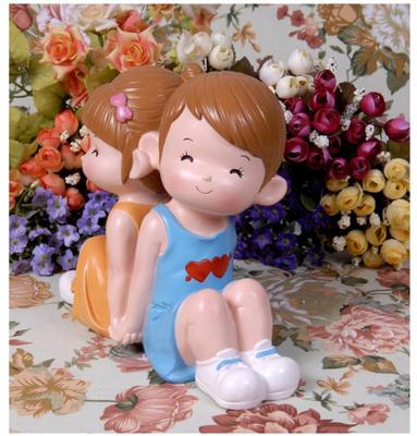 亲嘴娃娃摆件情侣浪漫图片