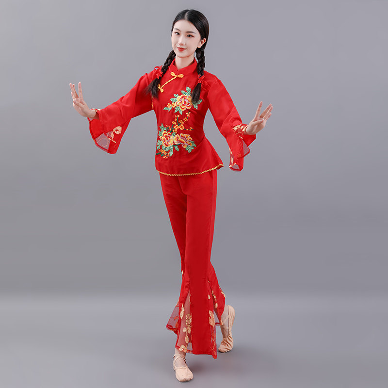 中老年人广场舞服装新款中国风扇子舞服套装大码成人秧歌演出服女
