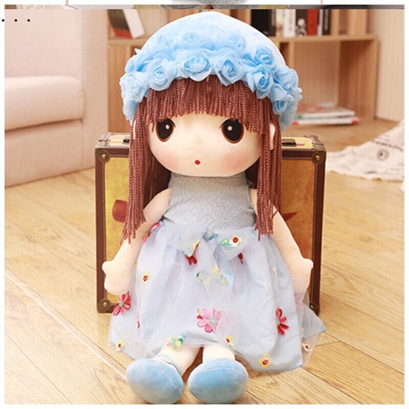 热销洋娃娃毛绒抱抱熊女孩
