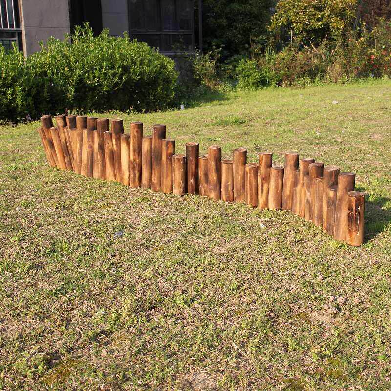 > 防腐木围栏