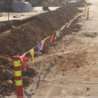 施工道路旗彩旗工地安全警示三角隔离带彩色警戒线小红旗围绳