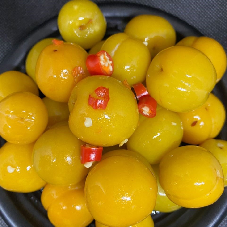 泡李子_广西酸嘢泡酸李子三月李新鲜腌制特产孕妇水果酸料酸辣米李子