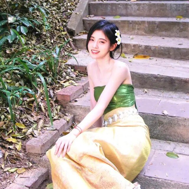 鞠婧祎明星网红同款傣泰民族服装西双版纳裹抹胸裙子钉珠披肩腰链