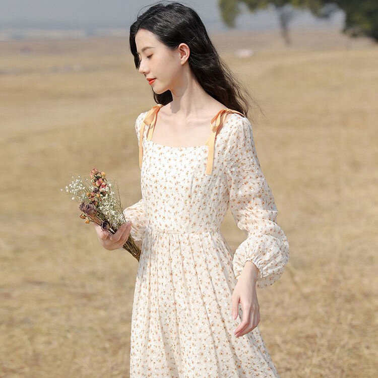 连衣裙长款春装2021年新款女气质女神范性感v领蕾丝拼接显瘦裙子