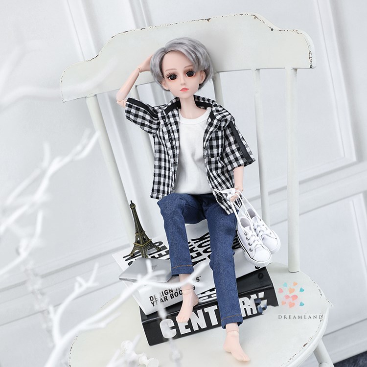 人偶娃娃男孩图片