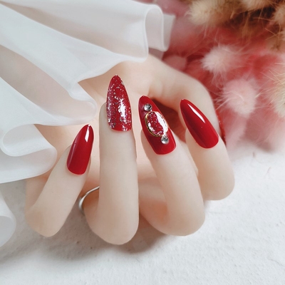 片钻可拆卸款亮成品秋冬红色显白新娘长贴假春节穿戴美甲片小指甲