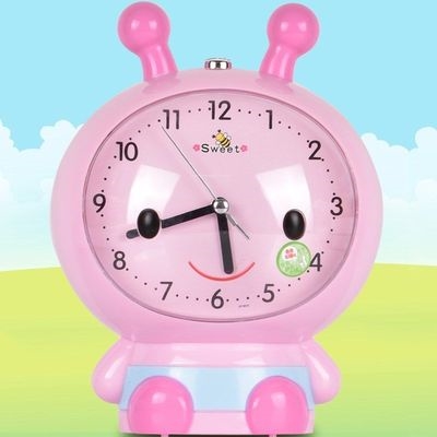 简约卧室台式钟表台钟创意座钟家用客厅静音时钟闹钟桌面摆钟可爱