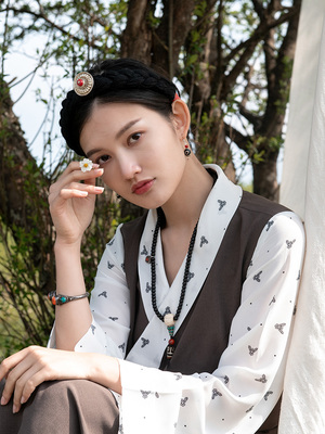 藏族头饰女藏式藏式首饰压发辫子西藏女士编假头发民族发箍毛线