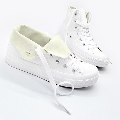 手绘帆布鞋纯白价格