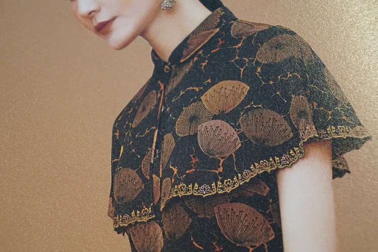 金秋词话.鎏金香云纱云肩假两件加长手绣改良旗袍