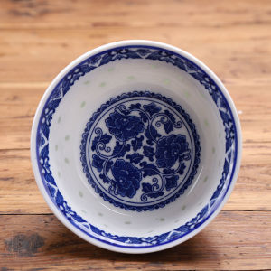 传统青花瓷碗图片