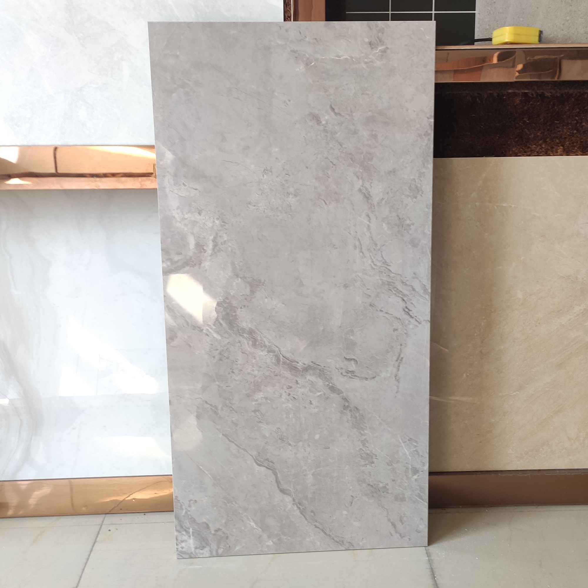 新品广东瓷砖超白通体瓷砖地砖600x1200客厅背景墙室内防滑地板砖