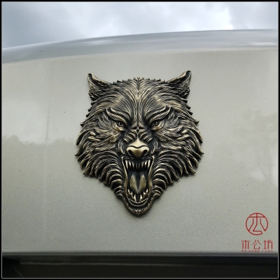 狼头车标个性改装金属车贴图片