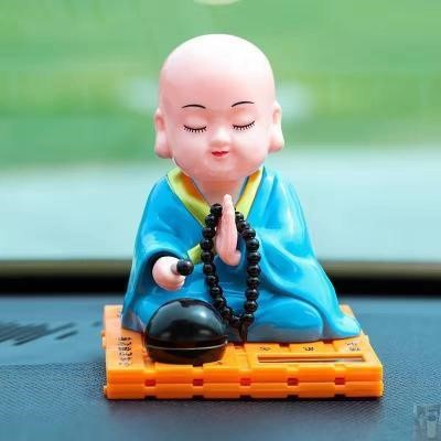 敲木鱼和尚小和尚汽车念经摇头太阳能禅件摆车载件装饰摆意酷乐云