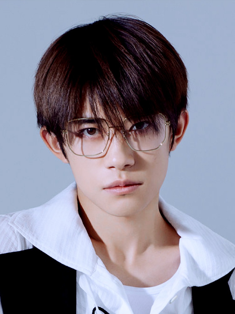 易烊千玺同款眼镜框男潮超轻纯钛眼睛框镜架女近视眼镜可配有度