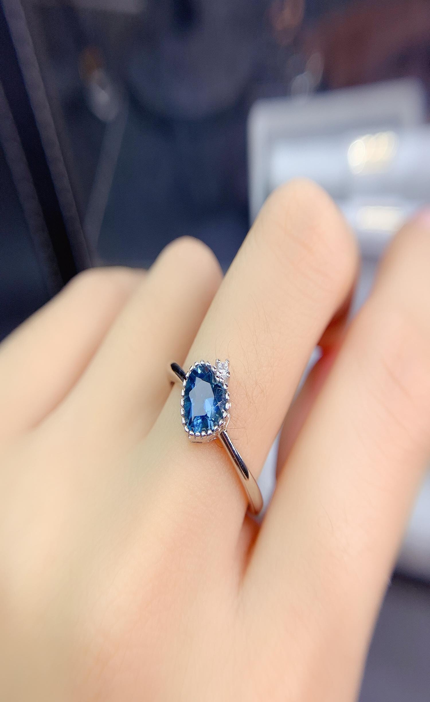 新款天然伦敦蓝托帕石戒指女s925银小清新简约心形蓝宝石戒指女