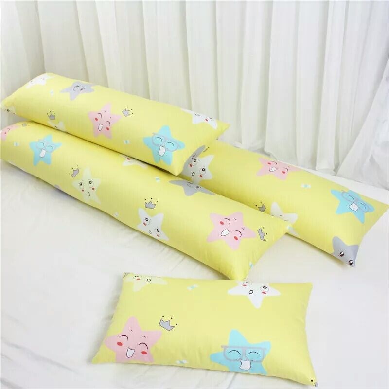 大抱枕睡觉长条情侣图片