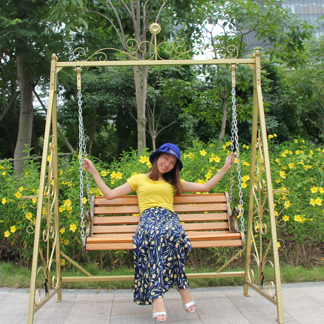 所有关键词 餐厅吊椅图片100  设备月亮架庭院景区秋千广场拍照v餐厅