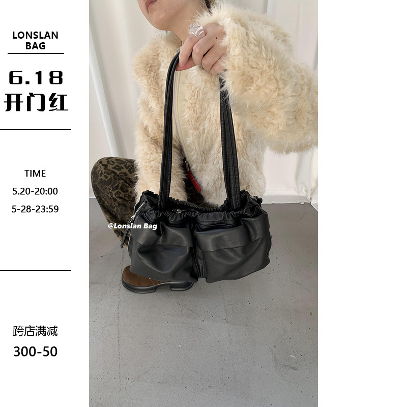 Lonslan BAG 2023冬季新款小众多口袋做旧擦色机车双肩带单肩包女