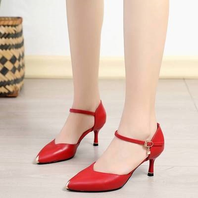 红舞鞋舞蹈鞋软底拉丁舞鞋成年女士交谊舞鞋广场舞鞋子跳舞鞋凉鞋