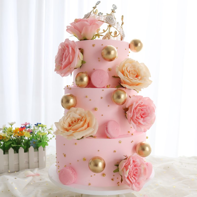 三层蛋糕模型图片