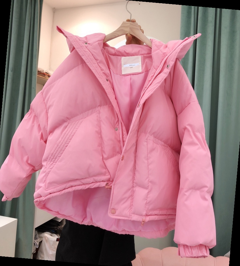 2020年冬季新款粉色网红羽绒服女短款小个子白鸭绒宽松面包服外套