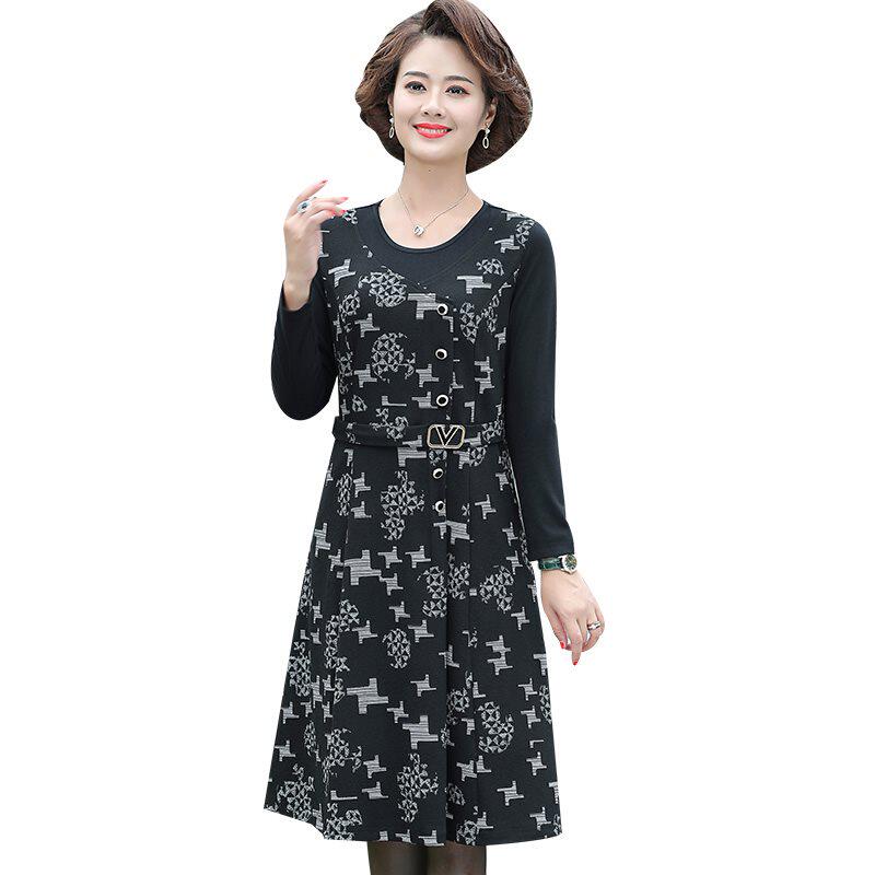 妈妈春秋中长款连衣裙50-60岁中老年人女春秋大码格子长袖打底衫