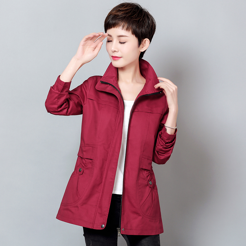 女士短款夹克外套女春秋季中年妈妈装百搭薄款风衣2021年新款上衣