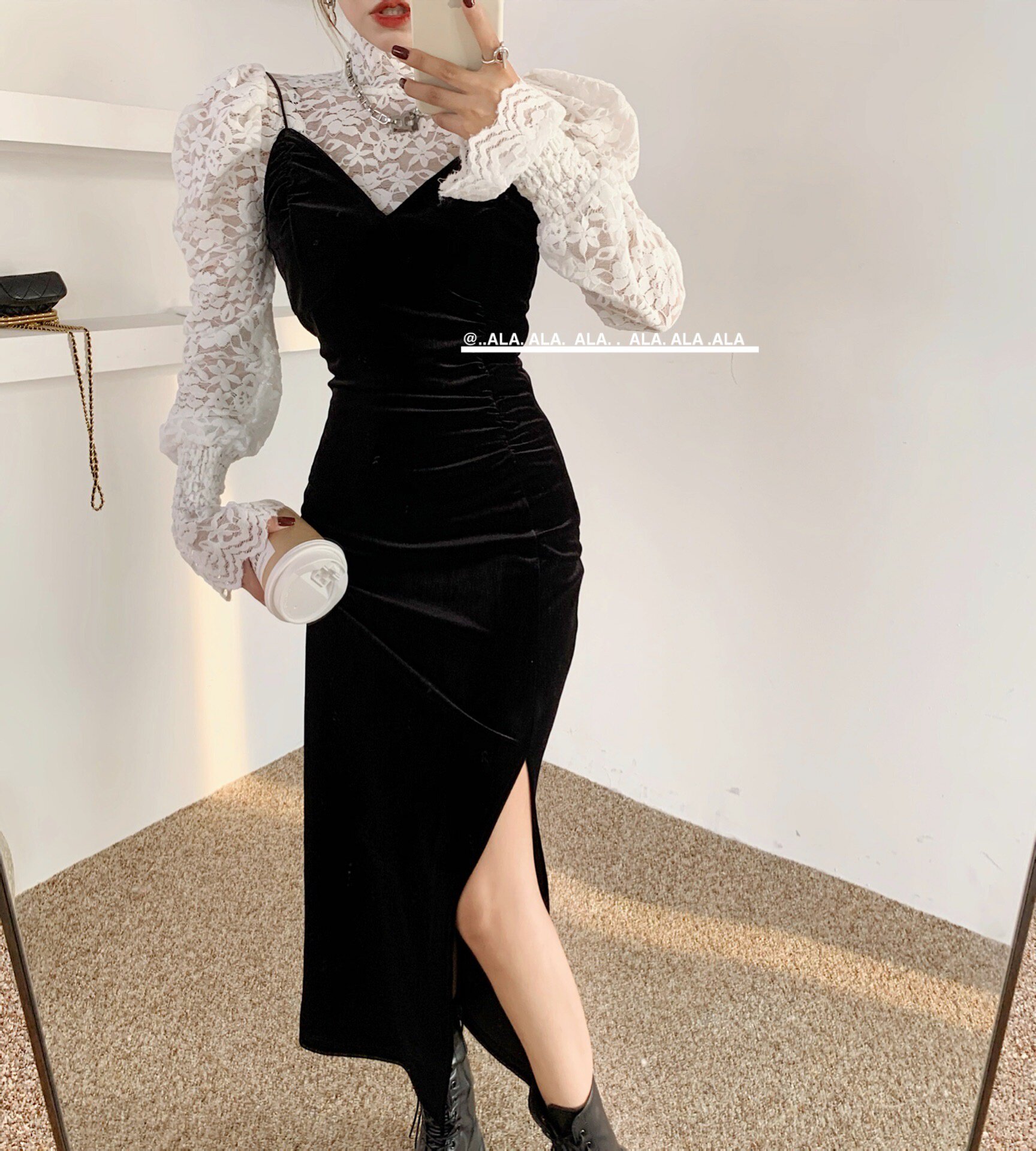 金丝绒吊带裙2020冬季新款性感修身显瘦侧开衩中长款黑色打底裙女