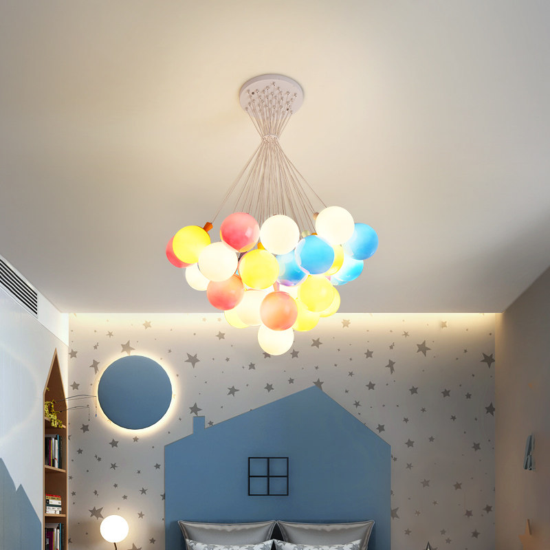 彩色气球灯儿童房吊灯创意女孩公主房间装饰卧室灯幼儿园教室灯具
