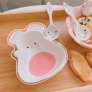 麦片碗兔子