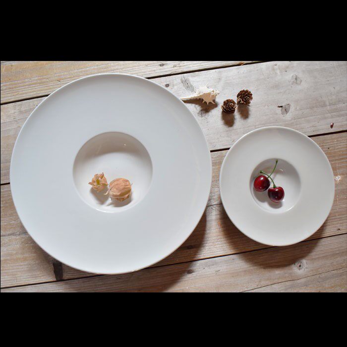简约白色餐具陶瓷盘草帽盘意面盘圆盘西餐盘汤盘深菜飞碟盘子家用