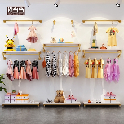 上物架店装修效果图y壁挂展示置架式童装服装陈列童装墙货架店铺