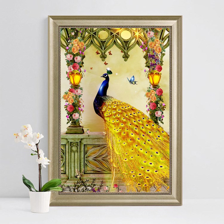 金色孔雀满钻十字绣图片