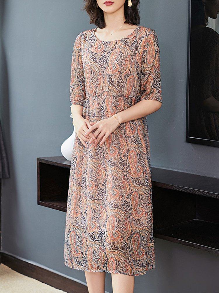 2020年新款春装女贵妇人减龄大码女装流行圆领四五十岁妈妈连衣裙