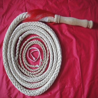 两米的皮鞭子价格