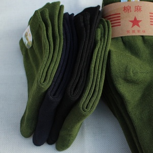 四季男士结实军袜子耐磨透气吸汗防臭优质棉袜军绿色中筒运动袜