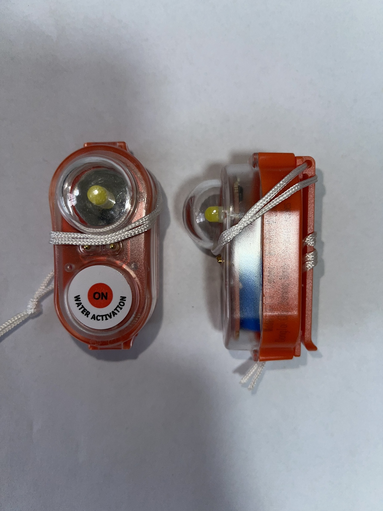 ccs救生衣信号灯锂电海水求生示位灯船用保温服救援频闪自亮浮灯信号