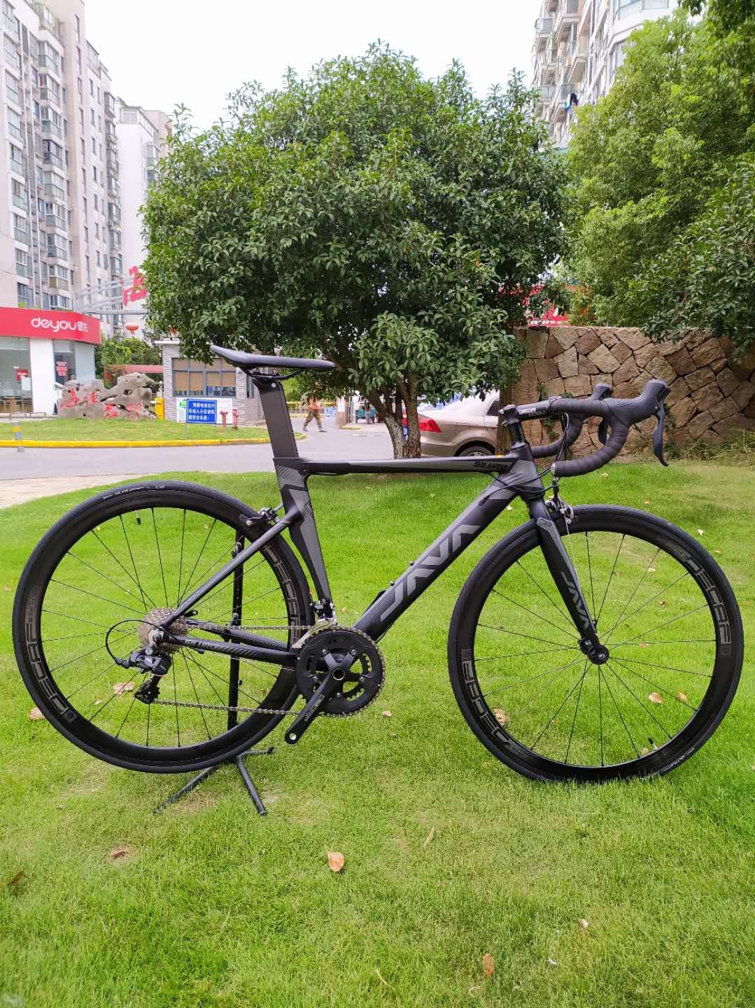 java公路车_21款java佳沃鱼雷siluro2破风车架公路自行车18速c蝶刹