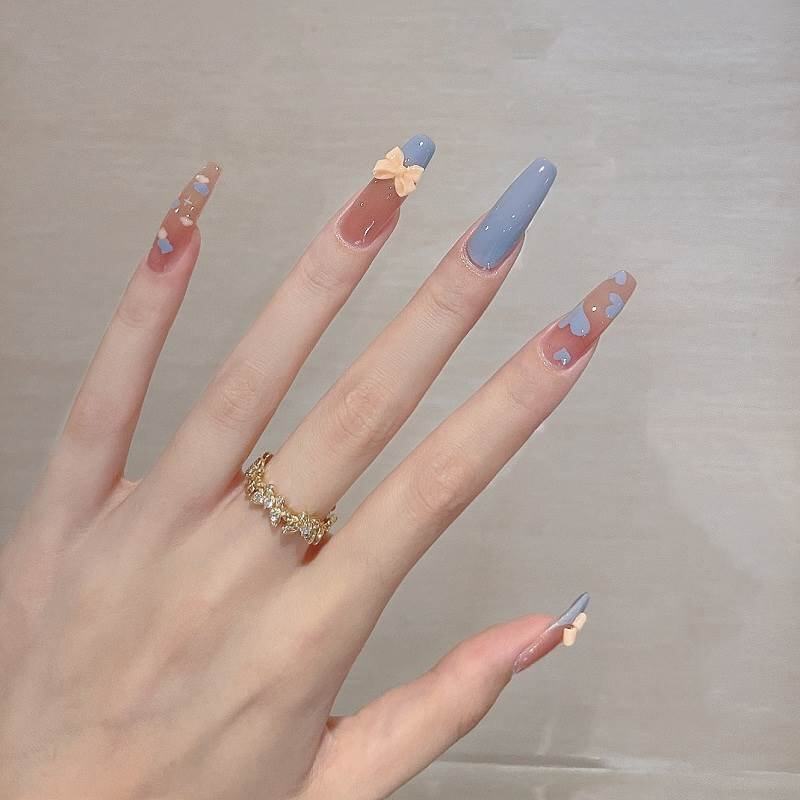 指甲壳可摘戴美甲贴片ins风高级轻奢自粘穿戴甲小众短款甲片显白