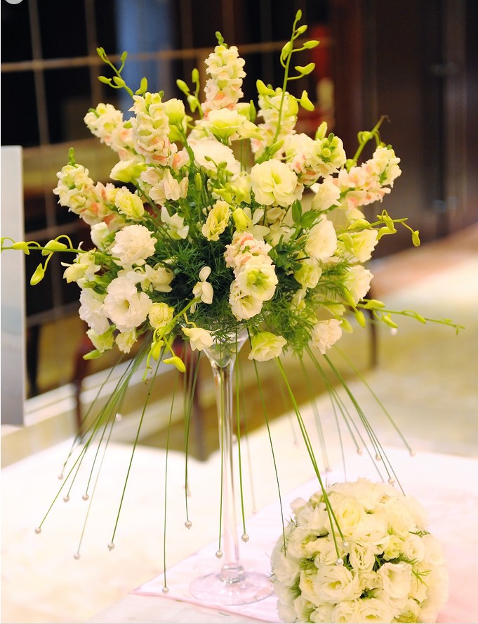 玻璃花瓶透明高脚酒杯形状婚庆餐桌q花瓶婚礼软装摆件插花路引花