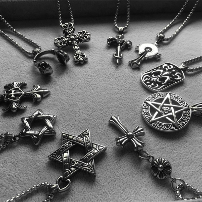 朋克风饰品女欧美个性时尚图片