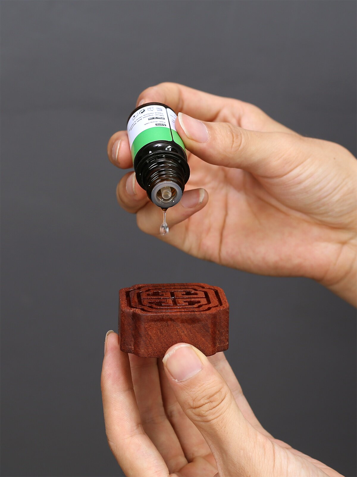 中国芯家用精油扩香木包邮随身摆件卧室客t厅扩香器床头衣柜留香