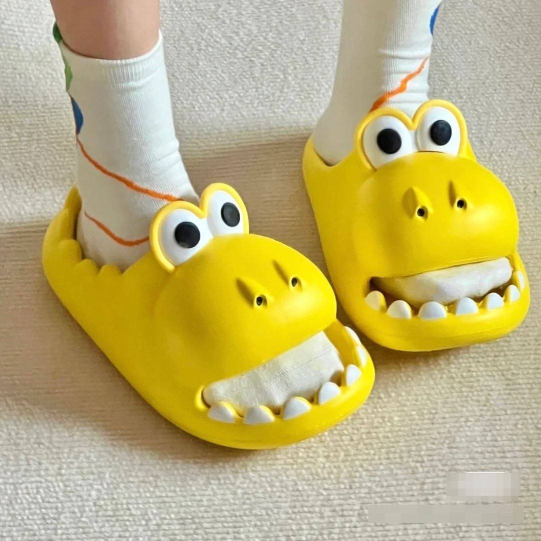 恐龙拖鞋张嘴
