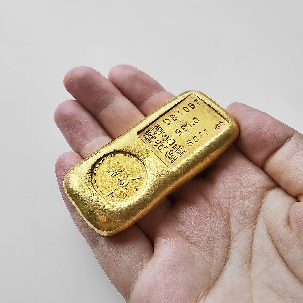 淘宝￥150券后价￥65康熙四年金凤祥金元宝影视道具仿金摆件 玄关摆件