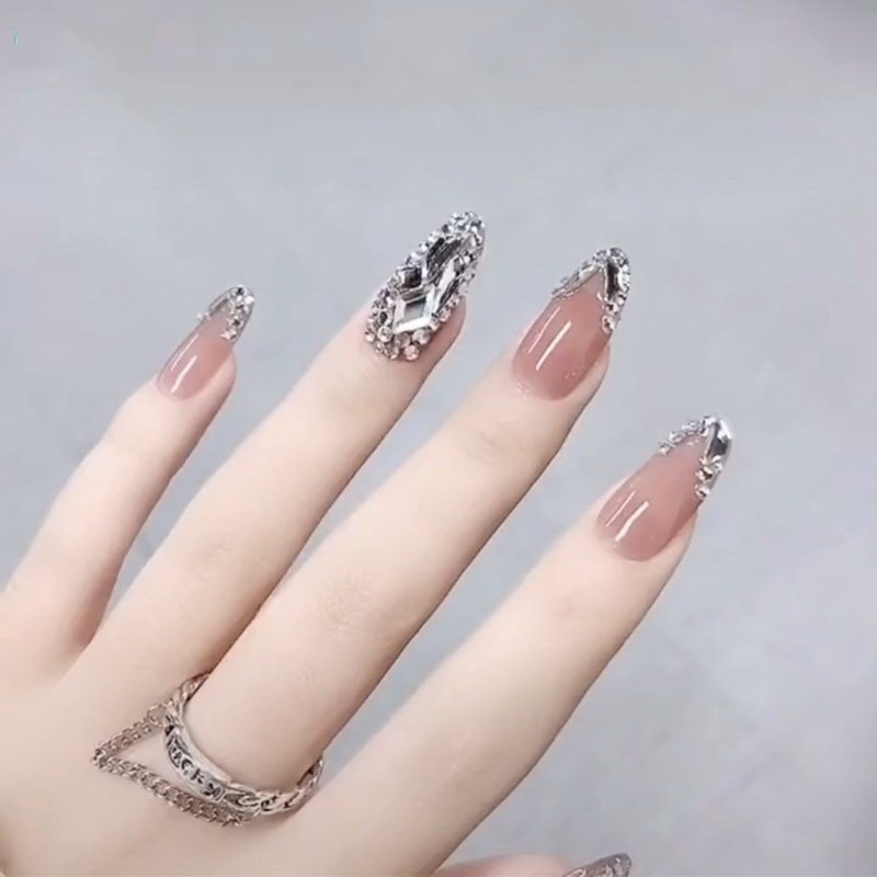 美甲假指甲成品长款片带钻长_2020新款t穿戴美甲假指甲贴片成品可拆卸